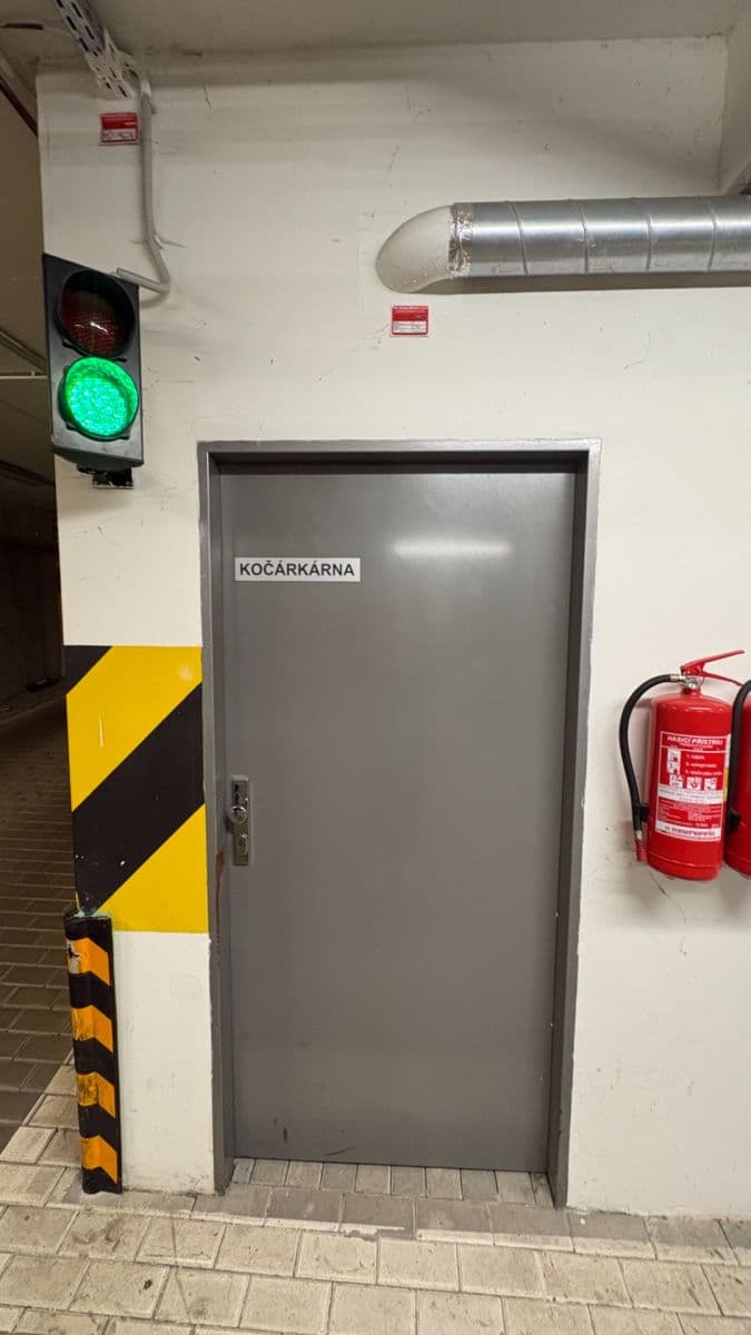 Prenájom bytu 1-izbový 36 m², V Olšinách, Praha, Praha Prenájom bytu 1-izbový 36 m², V Olšinách, Praha, Praha