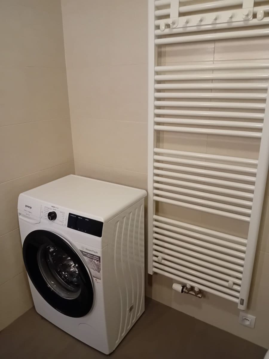 Prenájom bytu 1-izbový 36 m², V Olšinách, Praha, Praha Prenájom bytu 1-izbový 36 m², V Olšinách, Praha, Praha