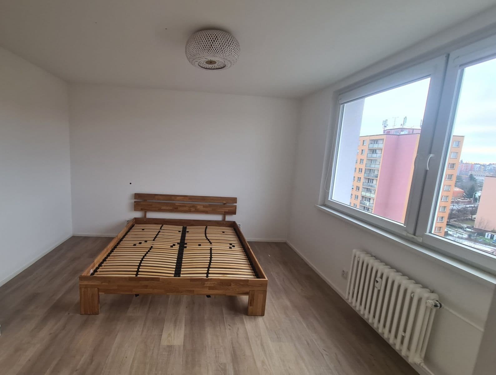 Prenájom bytu 3-izbový 75 m², Brichtova, Praha, Praha Prenájom bytu 3-izbový 75 m², Brichtova, Praha, Praha