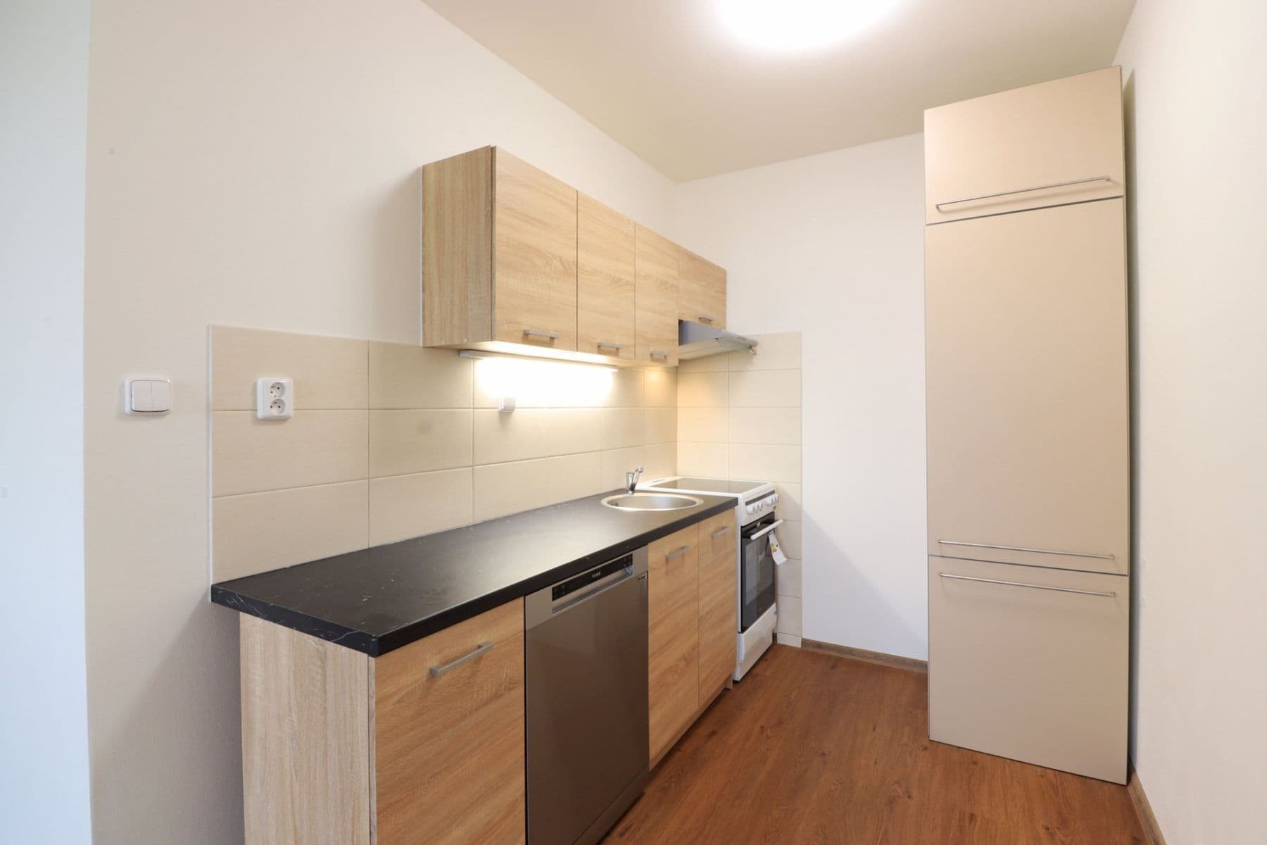 Prenájom bytu 2-izbový 39 m², Švédská, Kladno, Středočeský kraj Prenájom bytu 2-izbový 39 m², Švédská, Kladno, Středočeský kraj