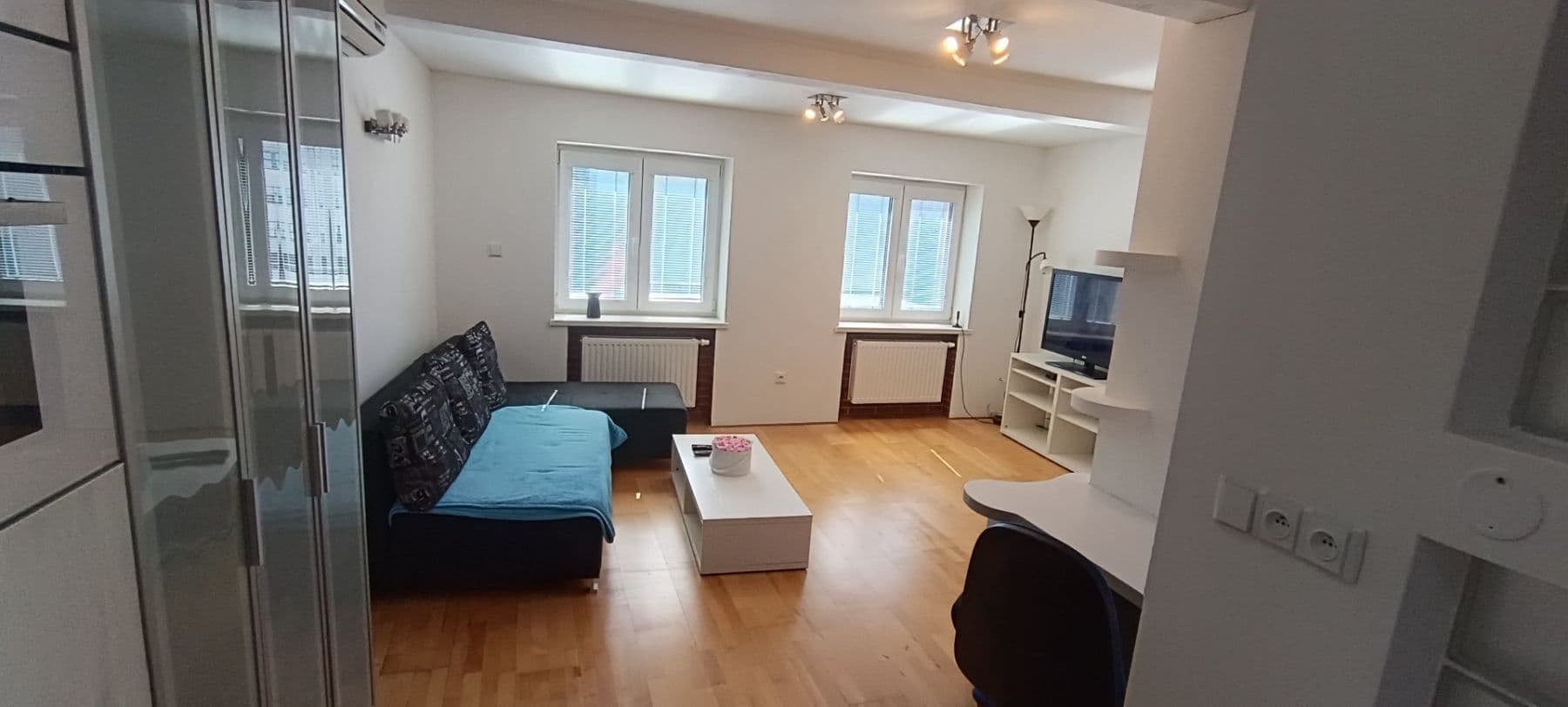 Prenájom bytu 2-izbový 38 m², Zeyerova, Ostrava, Moravskoslezský kraj Prenájom bytu 2-izbový 38 m², Zeyerova, Ostrava, Moravskoslezský kraj
