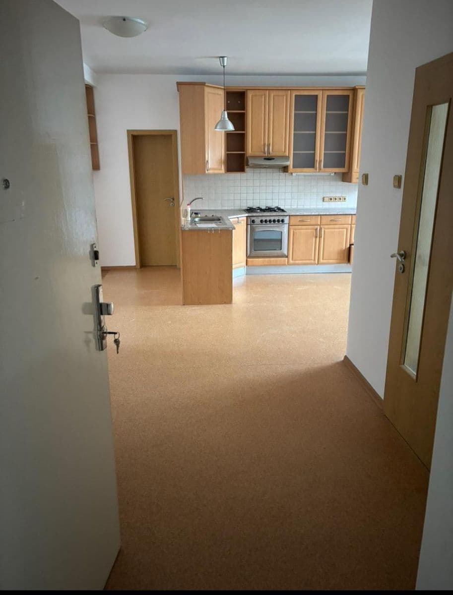 Prenájom bytu 4-izbový 110 m², Sv. Čecha, Jičín, Královéhradecký kraj Prenájom bytu 4-izbový 110 m², Sv. Čecha, Jičín, Královéhradecký kraj