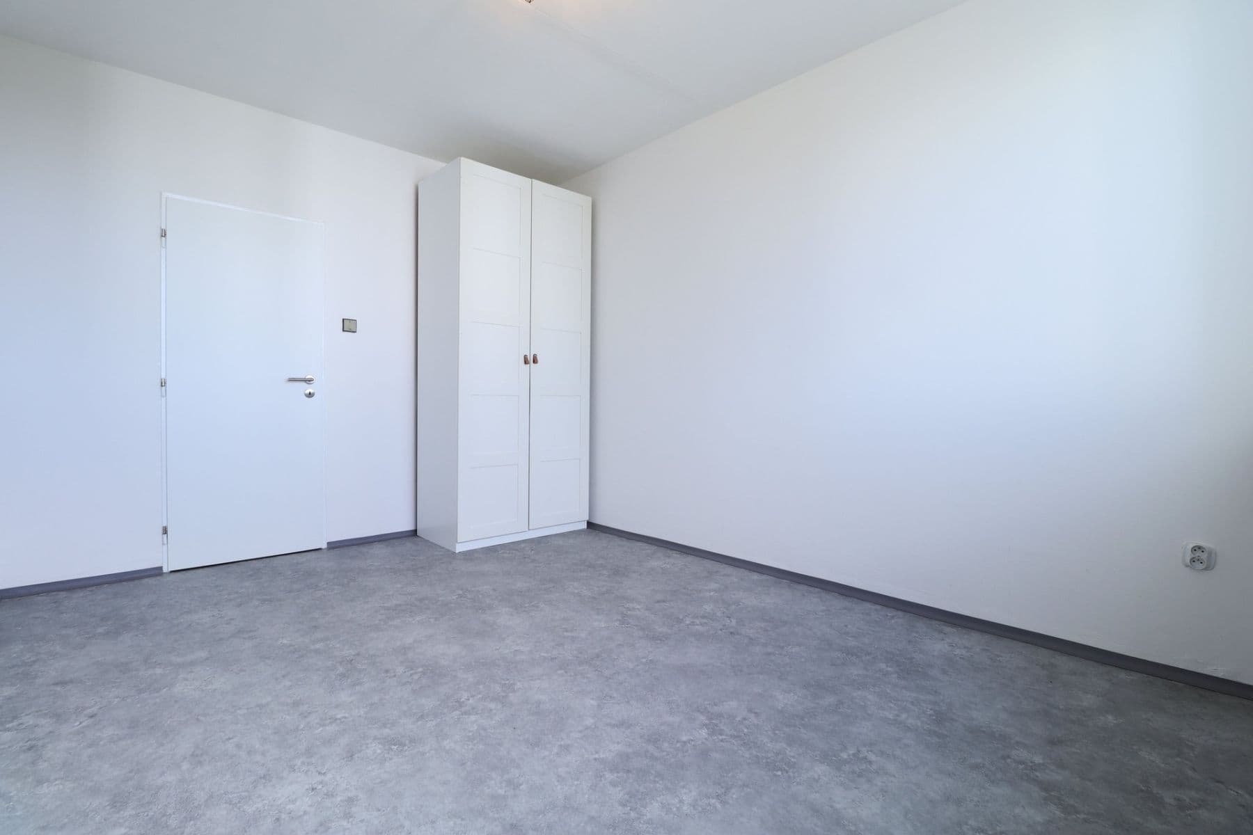 Prenájom bytu 3-izbový 68 m², Jablonecká, Praha, Praha Prenájom bytu 3-izbový 68 m², Jablonecká, Praha, Praha