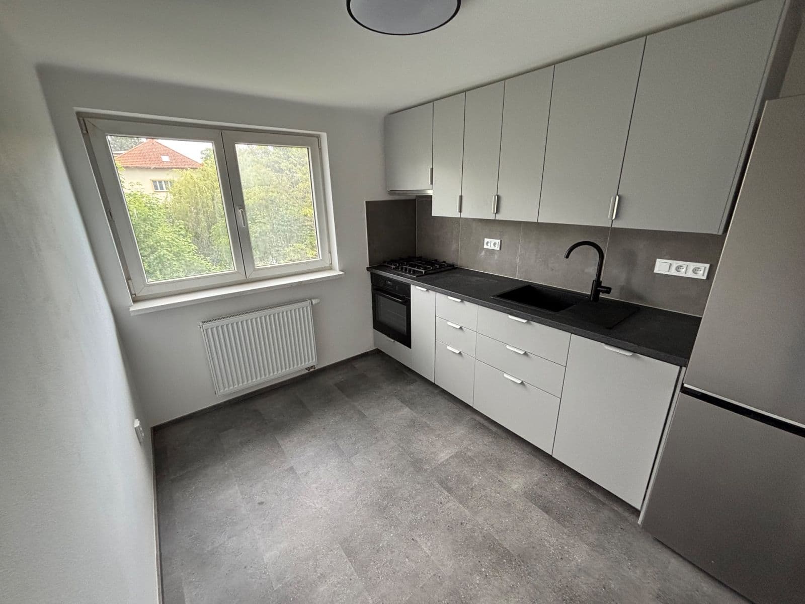 Prenájom bytu 2-izbový 57 m², Mikšovského, Praha, Praha Prenájom bytu 2-izbový 57 m², Mikšovského, Praha, Praha