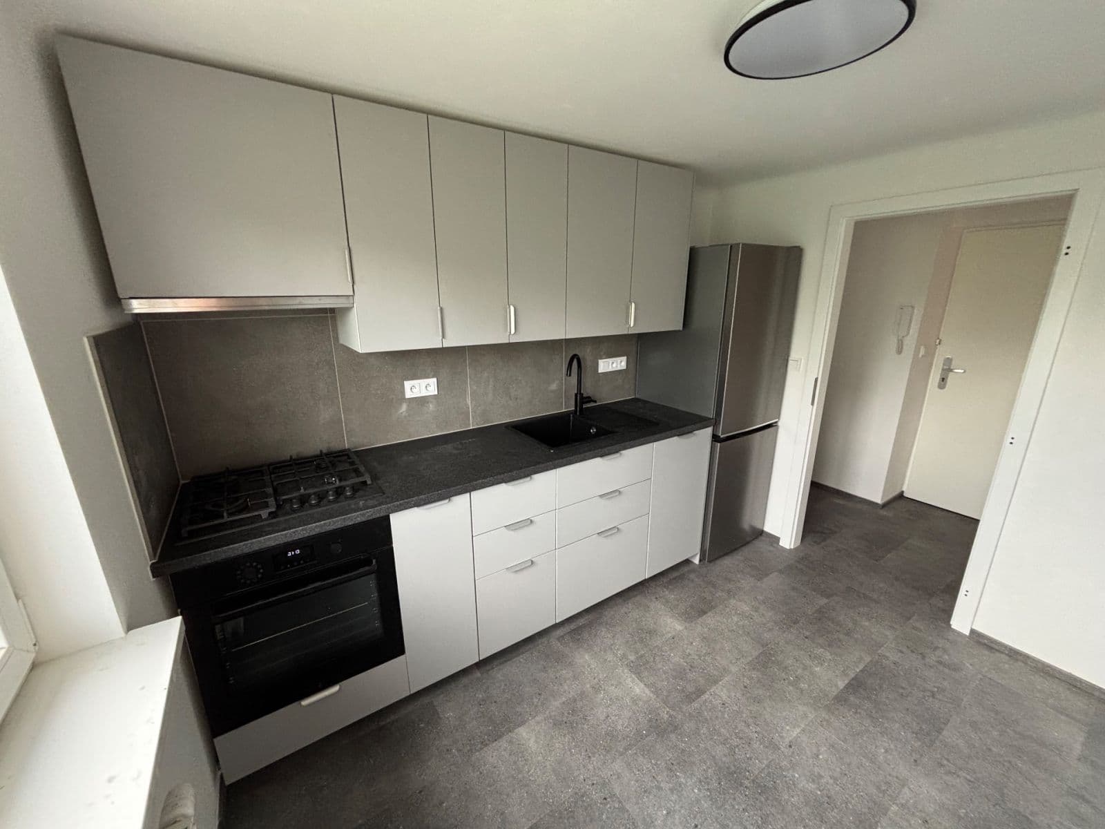 Prenájom bytu 2-izbový 57 m², Mikšovského, Praha, Praha Prenájom bytu 2-izbový 57 m², Mikšovského, Praha, Praha