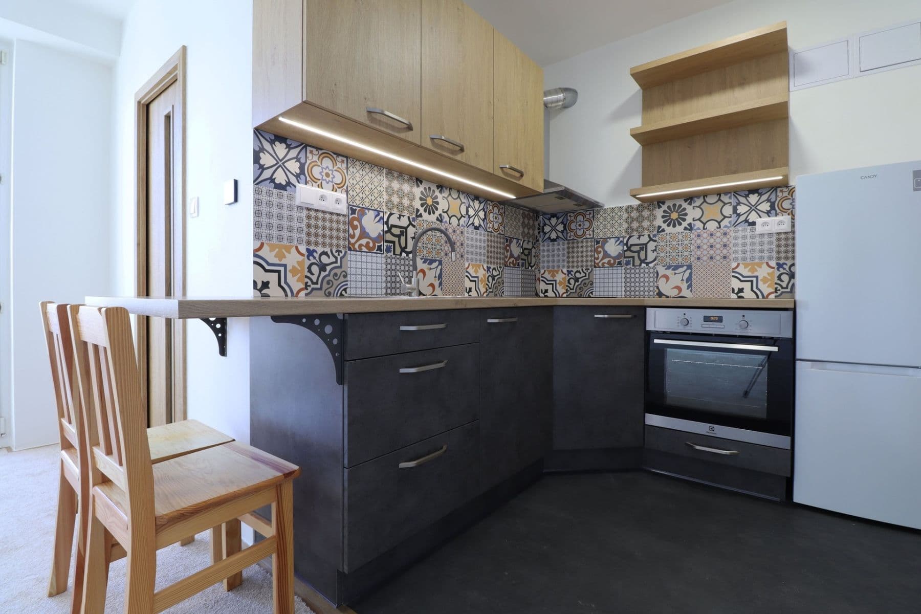 Prenájom bytu 1-izbový 25 m², Pod Šmukýřkou, Praha, Praha Prenájom bytu 1-izbový 25 m², Pod Šmukýřkou, Praha, Praha