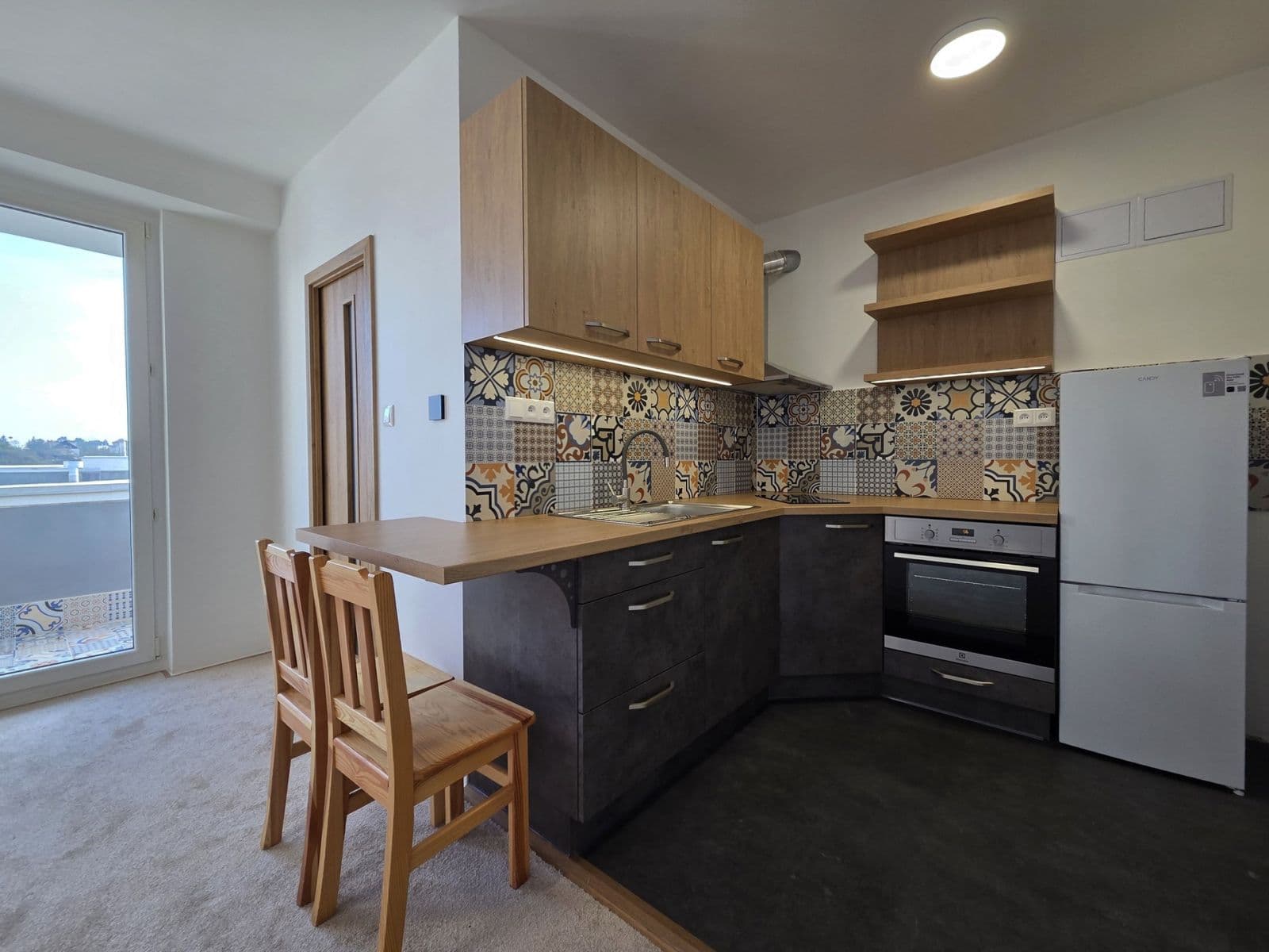 Prenájom bytu 1-izbový 25 m², Pod Šmukýřkou, Praha, Praha Prenájom bytu 1-izbový 25 m², Pod Šmukýřkou, Praha, Praha