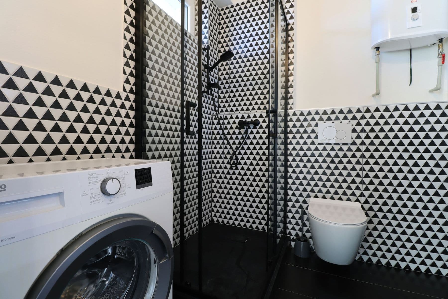 Prenájom bytu 1-izbový 25 m², Pod Šmukýřkou, Praha, Praha Prenájom bytu 1-izbový 25 m², Pod Šmukýřkou, Praha, Praha