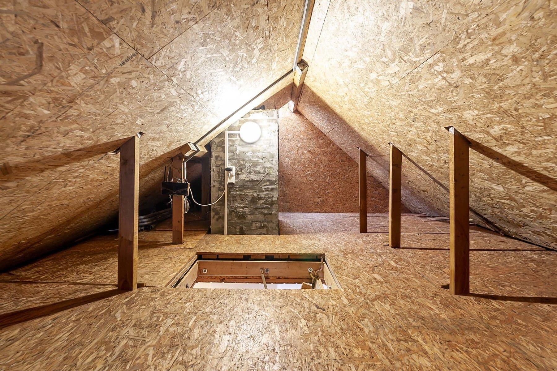 Predaj domu 121 m², pozemek 700 m², Libchavská, Česká Lípa, Liberecký kraj Predaj domu 121 m², pozemek 700 m², Libchavská, Česká Lípa, Liberecký kraj