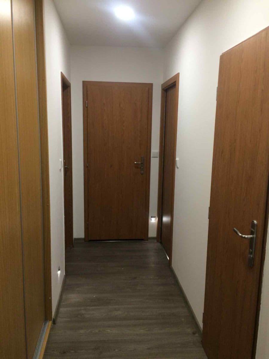 Prenájom bytu 3-izbový 67 m², Šluknovská, Praha, Praha Prenájom bytu 3-izbový 67 m², Šluknovská, Praha, Praha