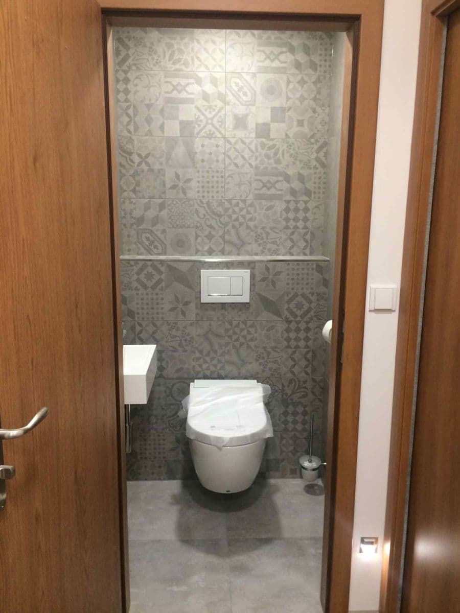 Prenájom bytu 3-izbový 67 m², Šluknovská, Praha, Praha Prenájom bytu 3-izbový 67 m², Šluknovská, Praha, Praha