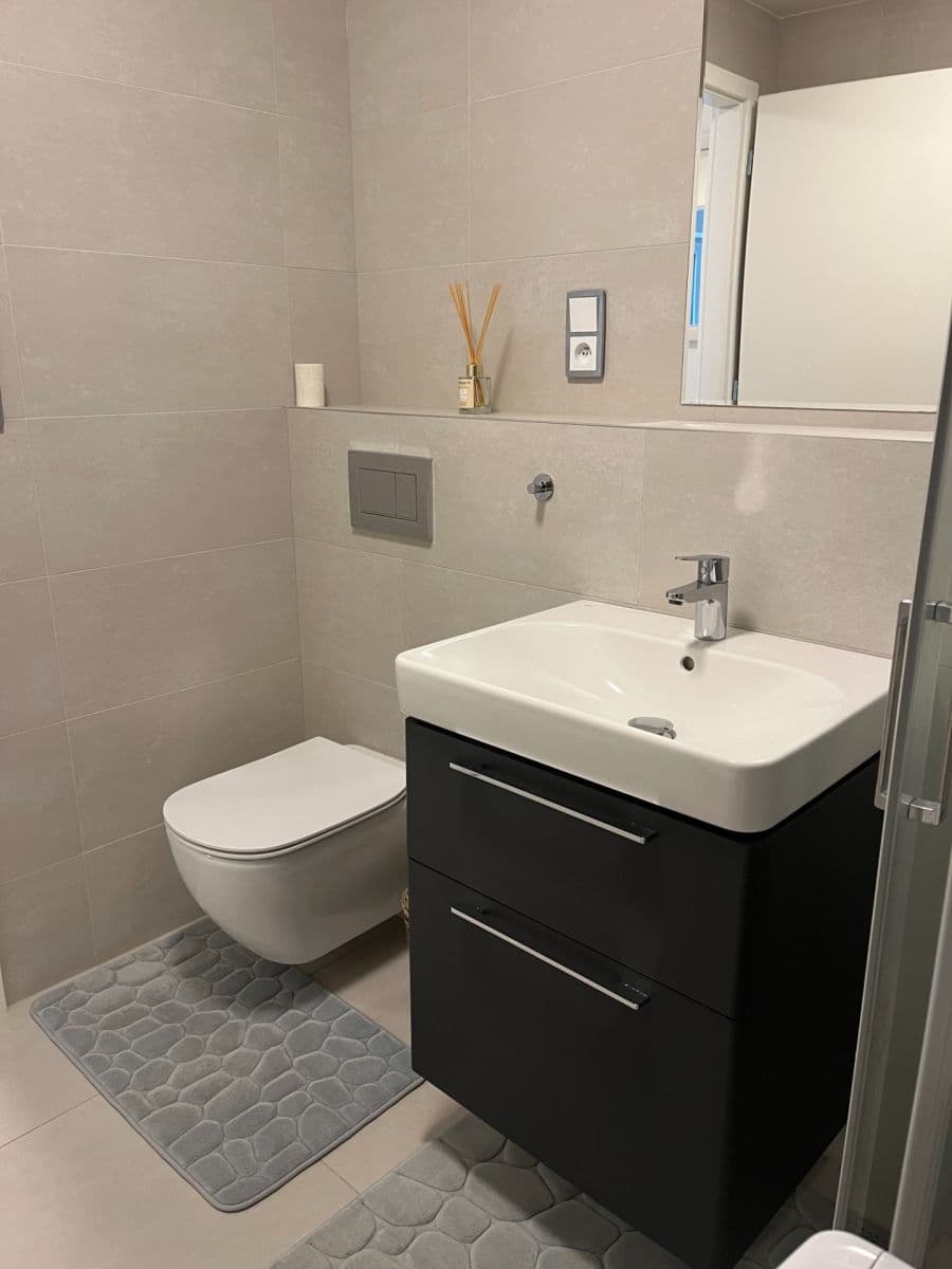 Prenájom bytu 1-izbový 27 m², Elišky Přemyslovny, Praha, Praha Prenájom bytu 1-izbový 27 m², Elišky Přemyslovny, Praha, Praha