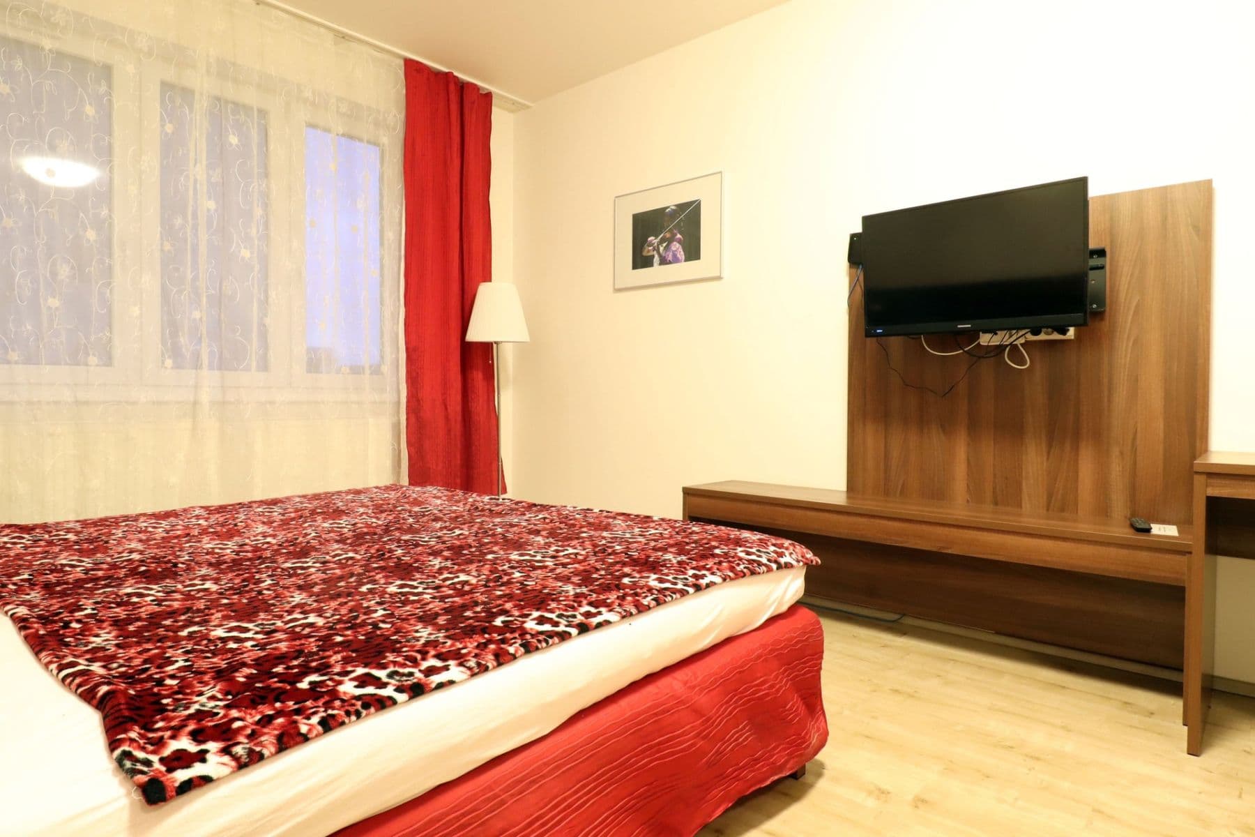 Prenájom bytu 1-izbový 32 m², Freyova, Praha, Praha Prenájom bytu 1-izbový 32 m², Freyova, Praha, Praha