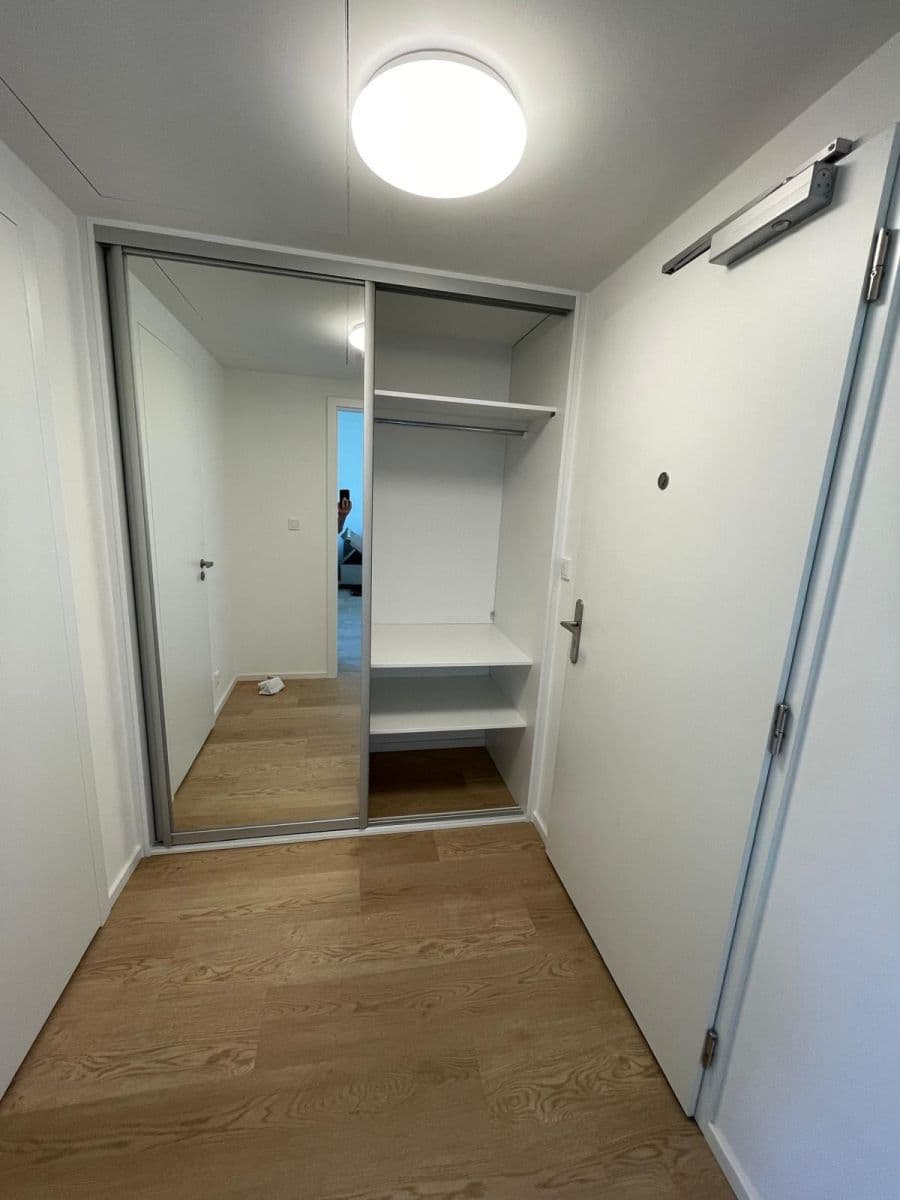 Prenájom bytu 1-izbový 30 m², Hábova, Praha, Praha Prenájom bytu 1-izbový 30 m², Hábova, Praha, Praha