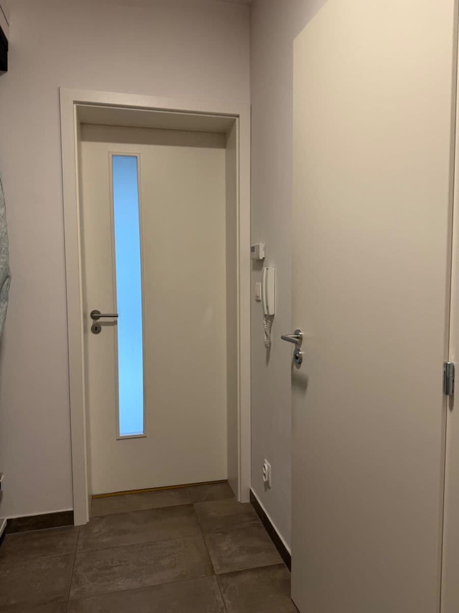 Prenájom bytu 2-izbový 52 m², Hadovitá, Praha, Praha Prenájom bytu 2-izbový 52 m², Hadovitá, Praha, Praha