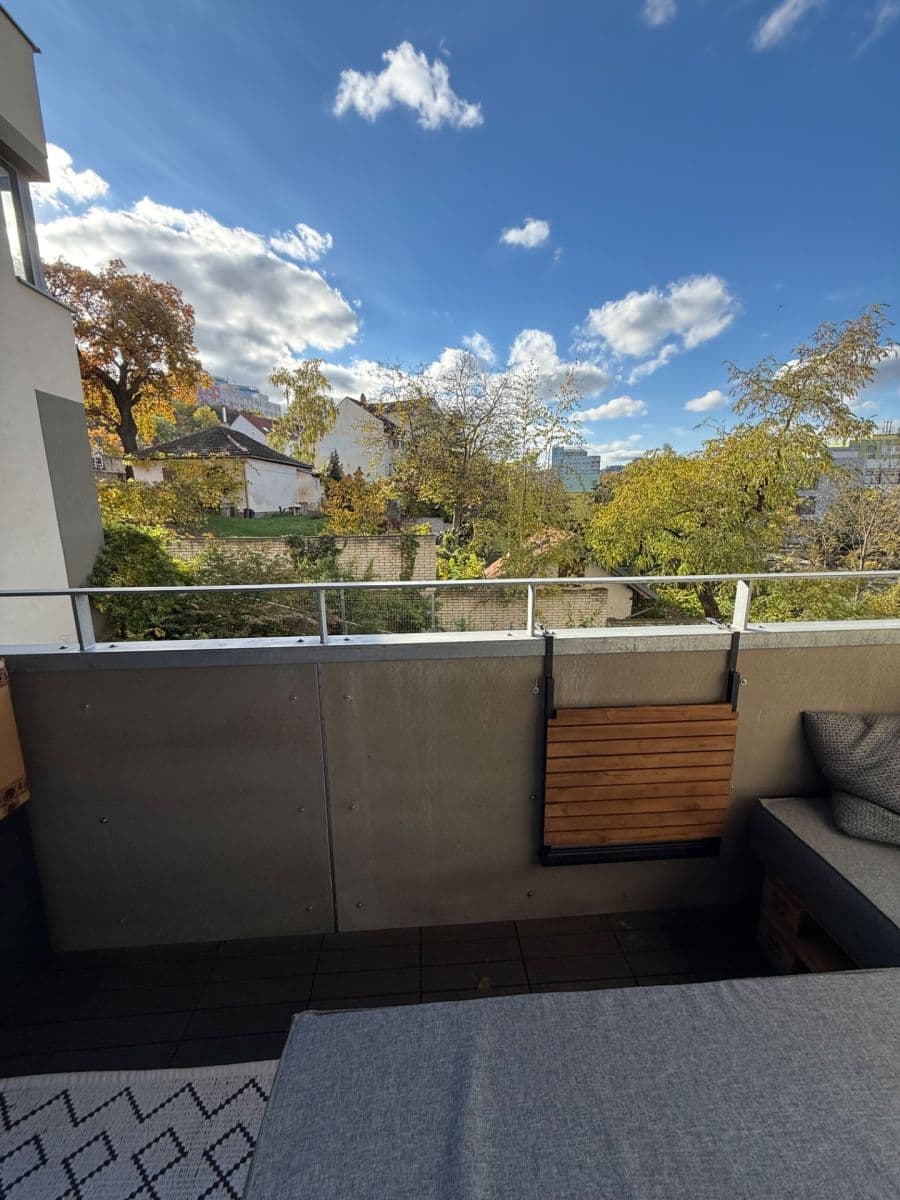 Prenájom bytu 2-izbový 52 m², Hadovitá, Praha, Praha Prenájom bytu 2-izbový 52 m², Hadovitá, Praha, Praha