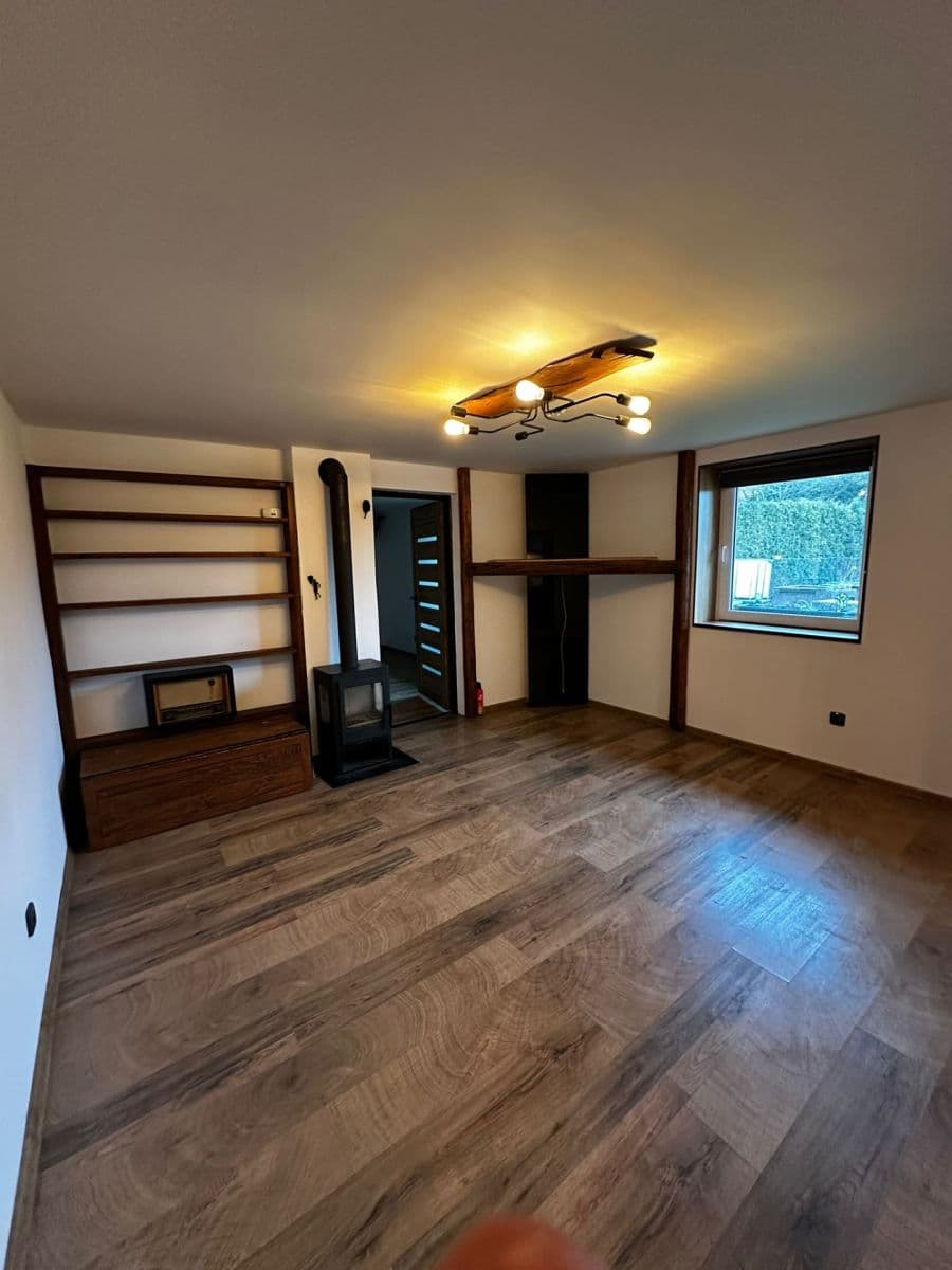 Predaj domu 180 m², pozemek 985 m², Lavičky, Kraj Vysočina Predaj domu 180 m², pozemek 985 m², Lavičky, Kraj Vysočina