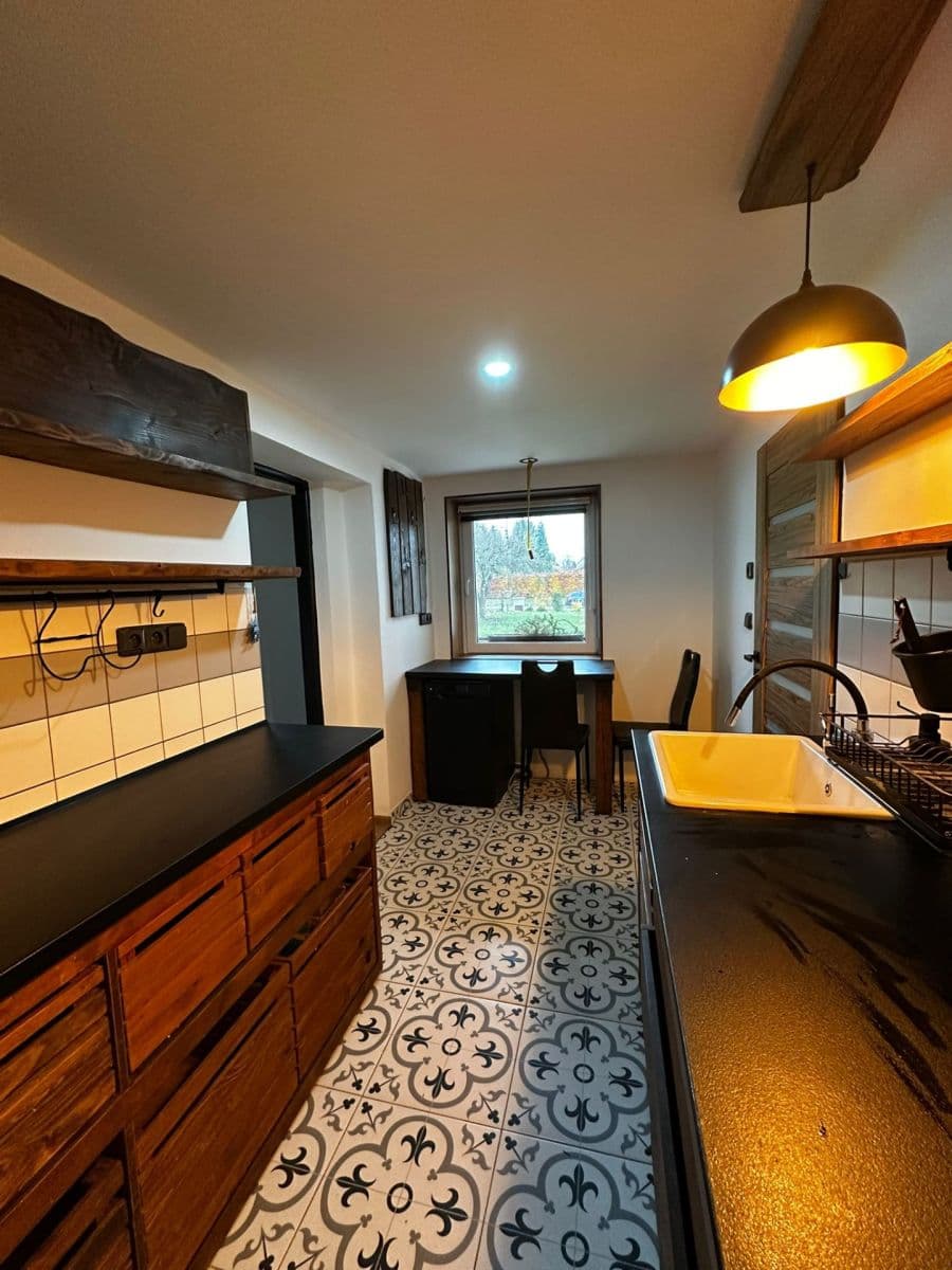 Predaj domu 180 m², pozemek 985 m², Lavičky, Kraj Vysočina Predaj domu 180 m², pozemek 985 m², Lavičky, Kraj Vysočina