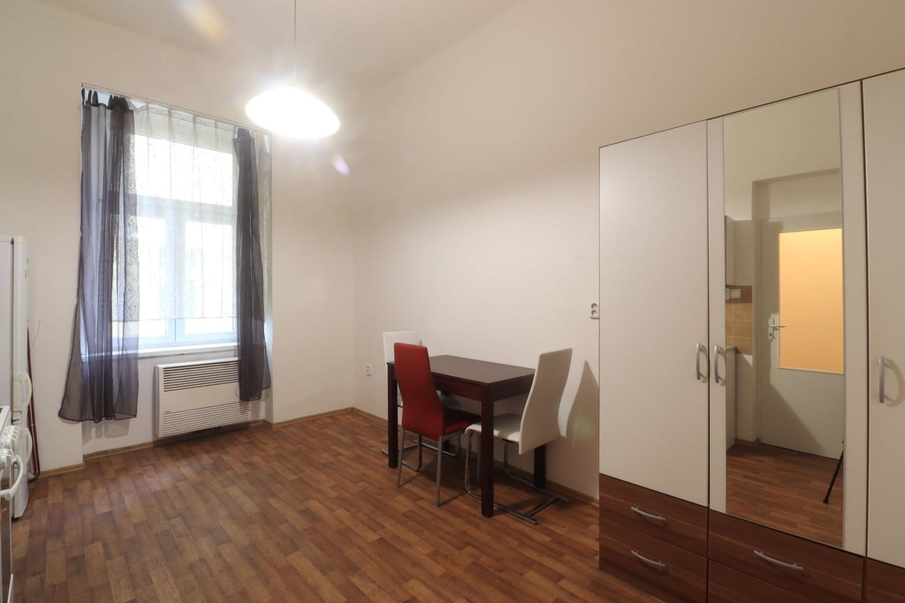 Prenájom bytu 1-izbový 40 m², Primátorská, Praha, Praha Prenájom bytu 1-izbový 40 m², Primátorská, Praha, Praha