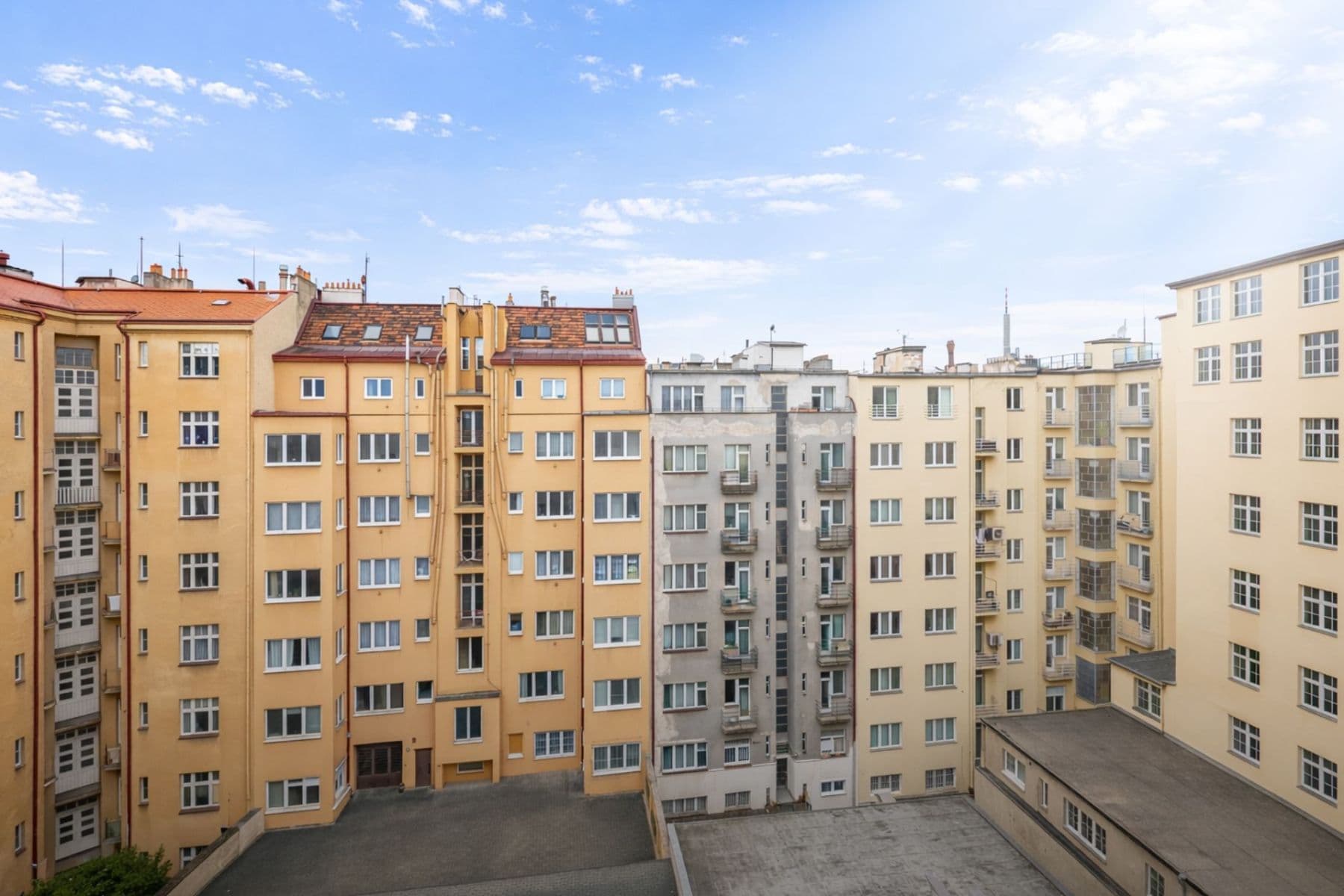 Predaj bytu 2-izbový 45 m², Chrudimská, Praha, Praha Predaj bytu 2-izbový 45 m², Chrudimská, Praha, Praha