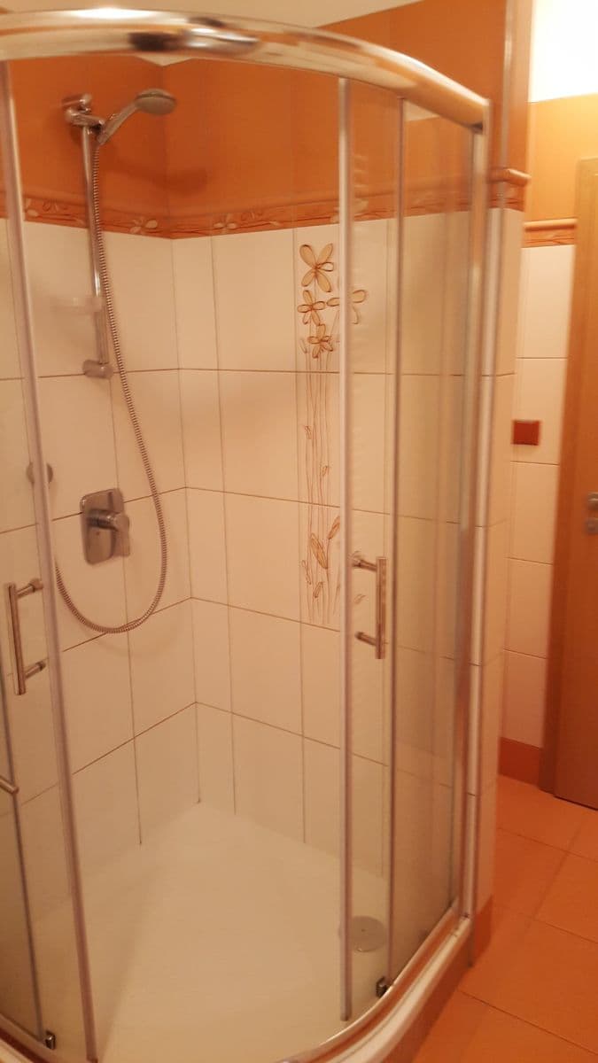 Prenájom bytu 3-izbový 88 m², Dolnokrčská, Praha, Praha Prenájom bytu 3-izbový 88 m², Dolnokrčská, Praha, Praha