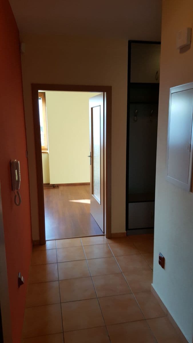 Prenájom bytu 3-izbový 88 m², Dolnokrčská, Praha, Praha Prenájom bytu 3-izbový 88 m², Dolnokrčská, Praha, Praha