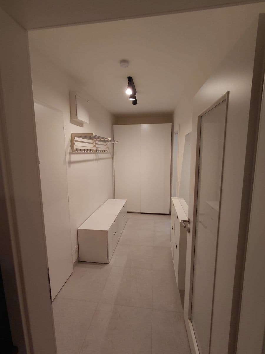 Prenájom bytu 2-izbový 54 m², Českobrodská, Praha, Praha Prenájom bytu 2-izbový 54 m², Českobrodská, Praha, Praha