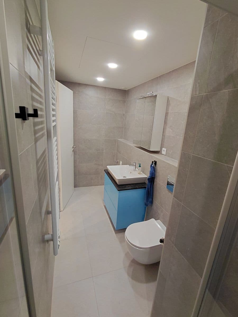 Prenájom bytu 2-izbový 54 m², Českobrodská, Praha, Praha Prenájom bytu 2-izbový 54 m², Českobrodská, Praha, Praha