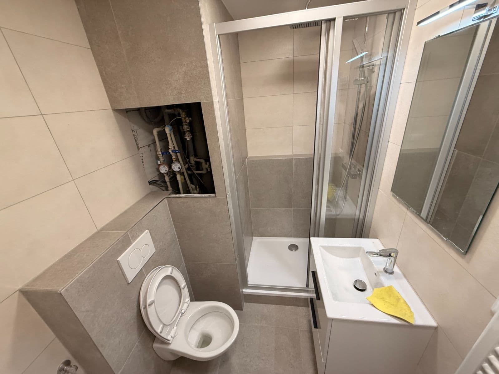 Prenájom bytu 1-izbový 39 m², Zárubova, Praha, Praha Prenájom bytu 1-izbový 39 m², Zárubova, Praha, Praha