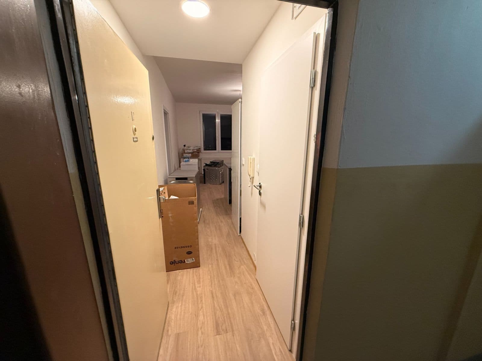 Prenájom bytu 1-izbový 39 m², Zárubova, Praha, Praha Prenájom bytu 1-izbový 39 m², Zárubova, Praha, Praha