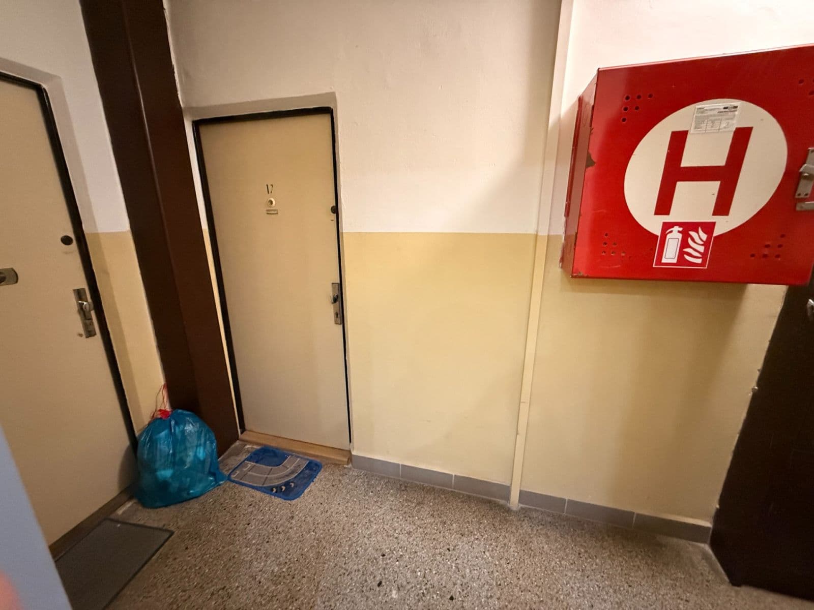 Prenájom bytu 1-izbový 39 m², Zárubova, Praha, Praha Prenájom bytu 1-izbový 39 m², Zárubova, Praha, Praha