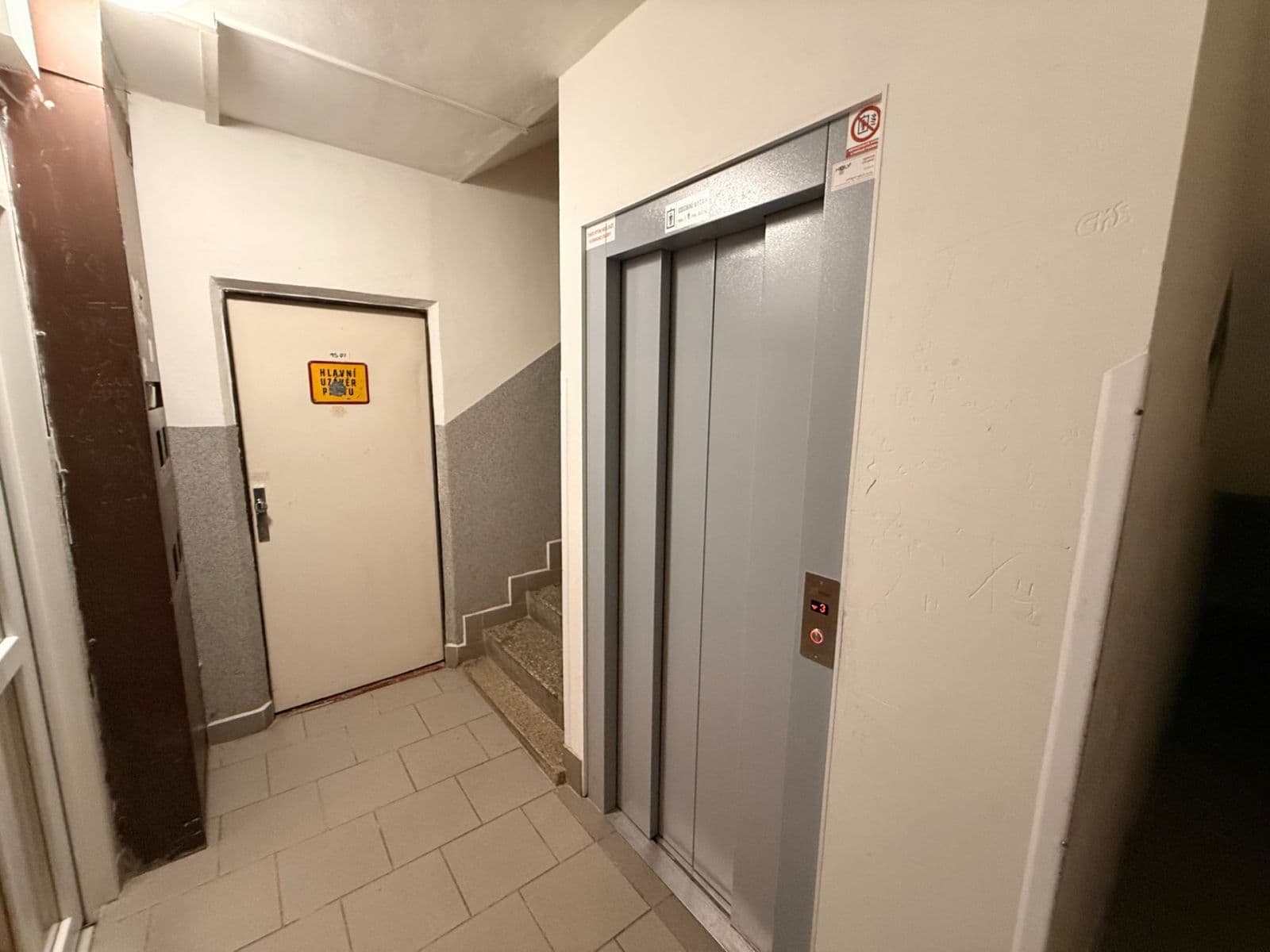 Prenájom bytu 1-izbový 39 m², Zárubova, Praha, Praha Prenájom bytu 1-izbový 39 m², Zárubova, Praha, Praha