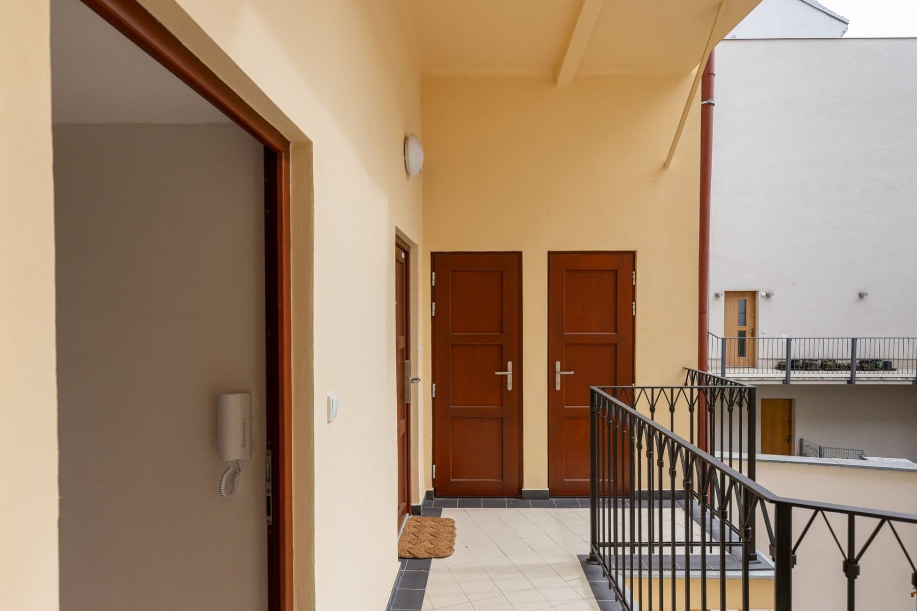 Prenájom bytu 1-izbový 29 m², Milíčova, Praha, Praha Prenájom bytu 1-izbový 29 m², Milíčova, Praha, Praha