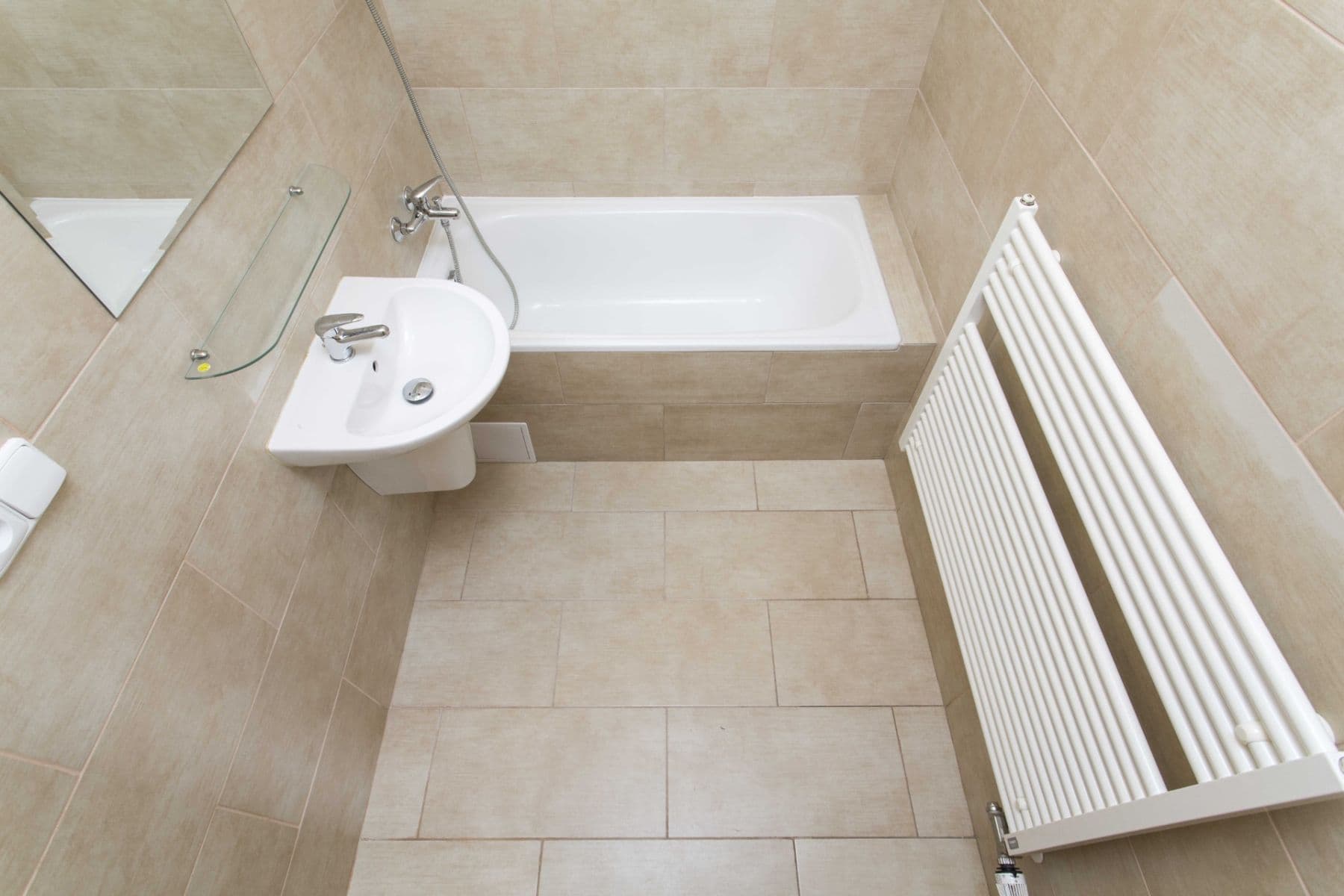 Prenájom bytu 2-izbový 47 m², Česká, Praha, Praha Prenájom bytu 2-izbový 47 m², Česká, Praha, Praha