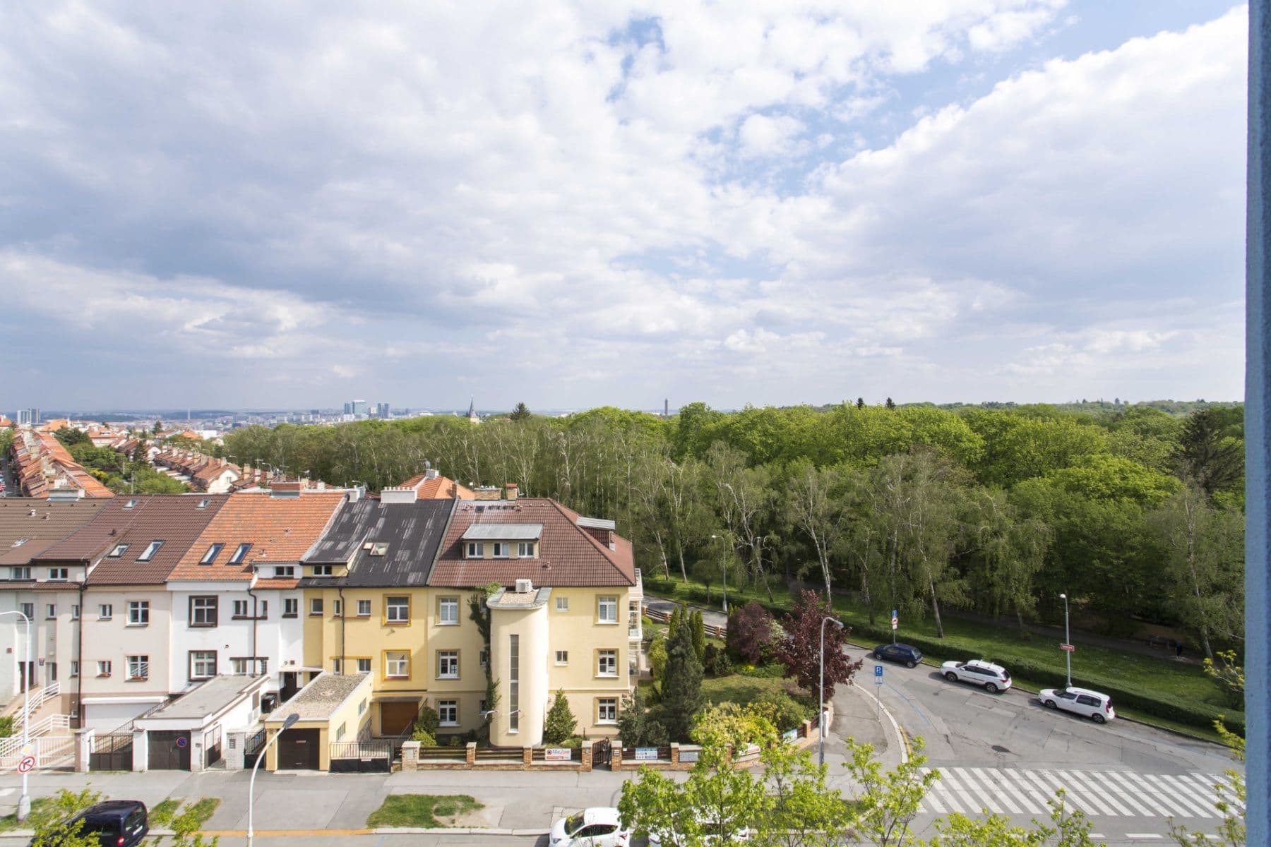 Prenájom bytu 2-izbový 47 m², Česká, Praha, Praha Prenájom bytu 2-izbový 47 m², Česká, Praha, Praha