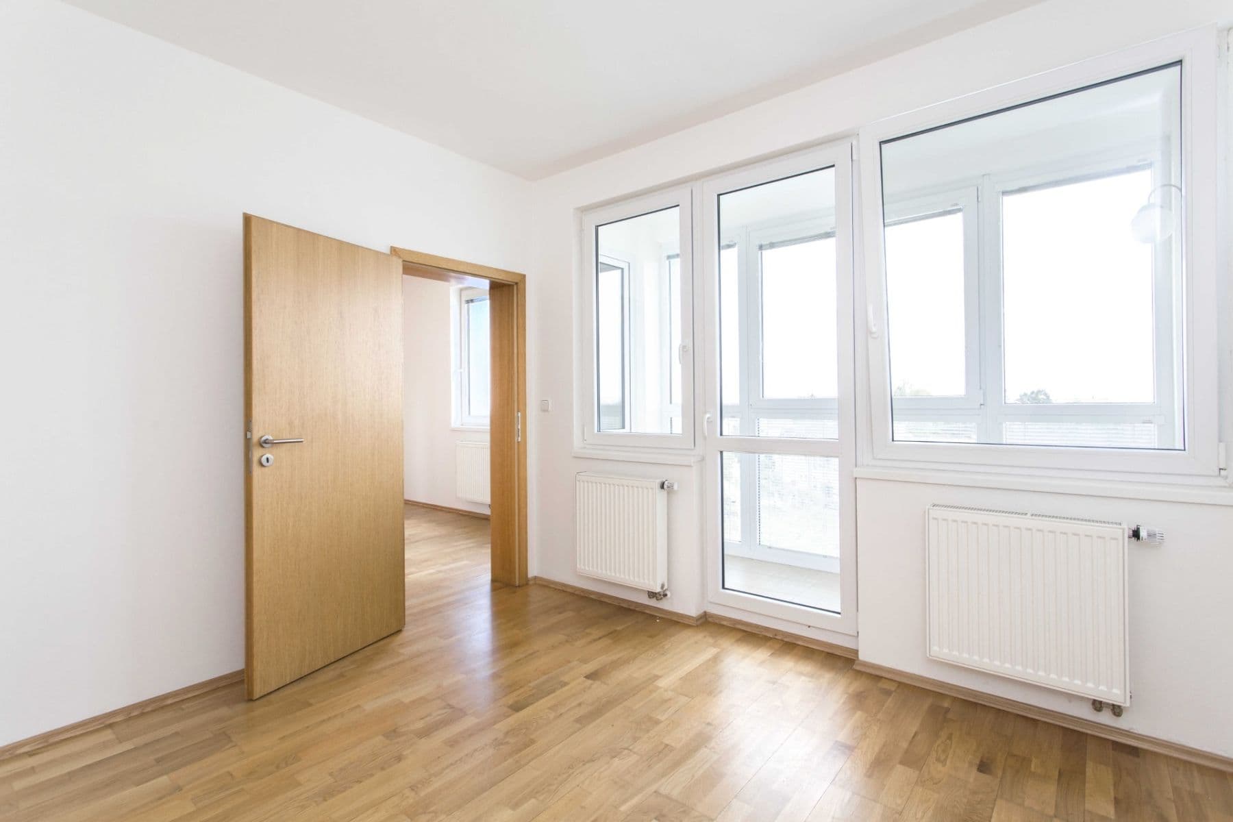 Prenájom bytu 2-izbový 47 m², Česká, Praha, Praha Prenájom bytu 2-izbový 47 m², Česká, Praha, Praha