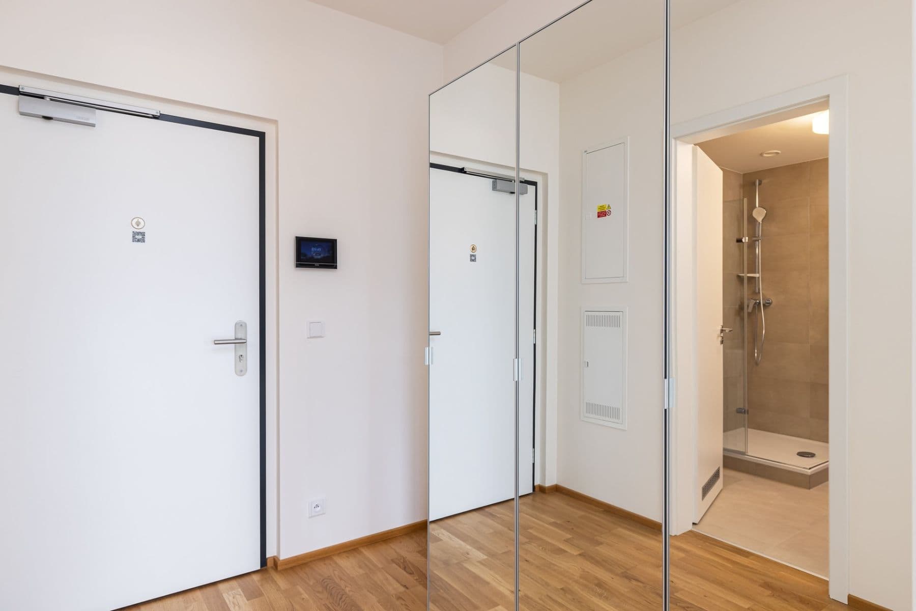 Prenájom bytu 1-izbový 37 m², Fafkových, Praha, Praha Prenájom bytu 1-izbový 37 m², Fafkových, Praha, Praha