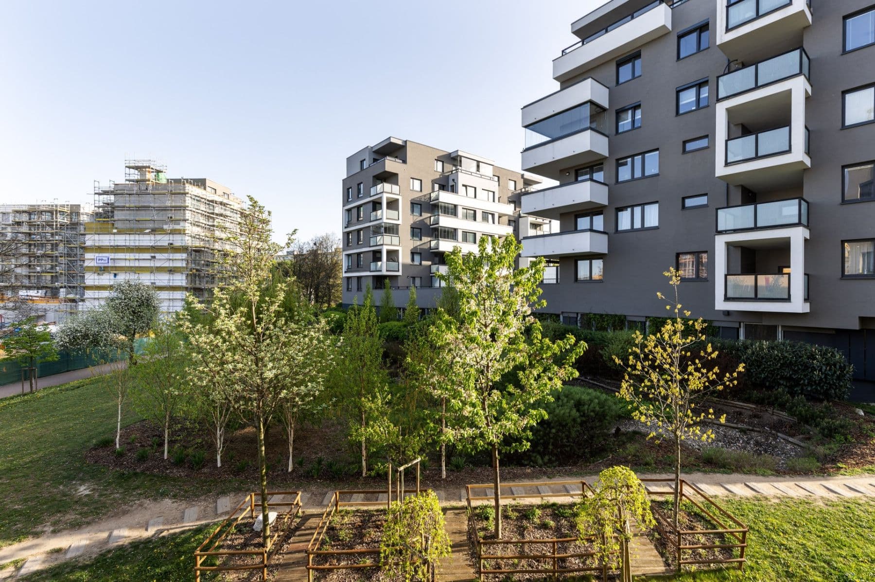 Prenájom bytu 4-izbový 108 m², Zakšínská, Praha, Praha Prenájom bytu 4-izbový 108 m², Zakšínská, Praha, Praha