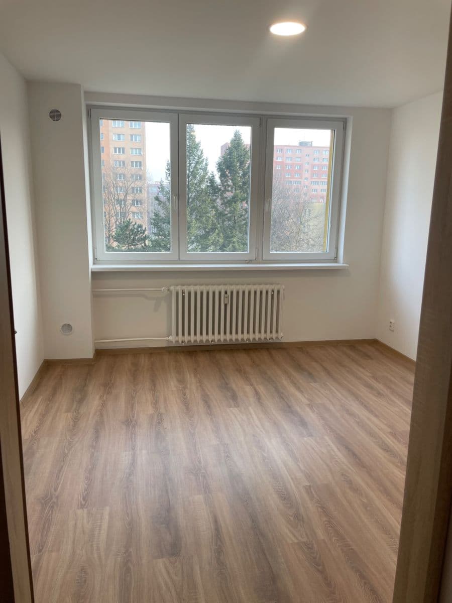 Prenájom bytu 3-izbový 57 m², Krestova, Ostrava, Moravskoslezský kraj Prenájom bytu 3-izbový 57 m², Krestova, Ostrava, Moravskoslezský kraj