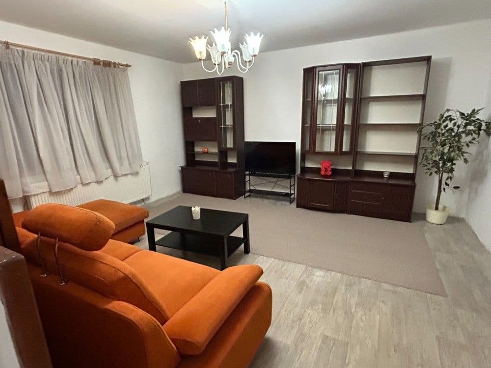 Prenájom domu 189 m², pozemek 195 m², Hospozín, Středočeský kraj Prenájom domu 189 m², pozemek 195 m², Hospozín, Středočeský kraj