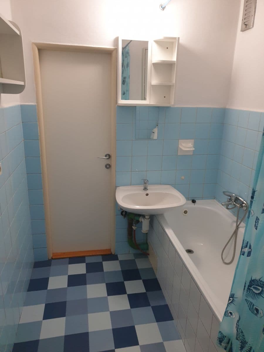 Prenájom bytu 1-izbový 36 m², Gen. Hrušky, Ostrava, Moravskoslezský kraj Prenájom bytu 1-izbový 36 m², Gen. Hrušky, Ostrava, Moravskoslezský kraj