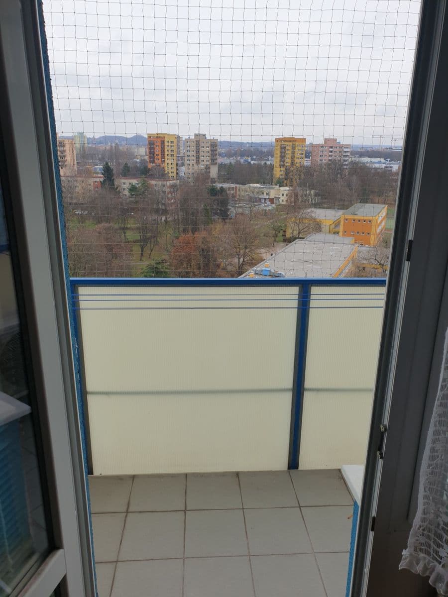 Prenájom bytu 1-izbový 36 m², Gen. Hrušky, Ostrava, Moravskoslezský kraj Prenájom bytu 1-izbový 36 m², Gen. Hrušky, Ostrava, Moravskoslezský kraj