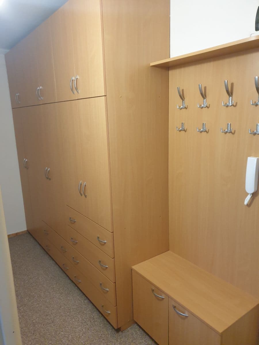 Prenájom bytu 1-izbový 36 m², Gen. Hrušky, Ostrava, Moravskoslezský kraj Prenájom bytu 1-izbový 36 m², Gen. Hrušky, Ostrava, Moravskoslezský kraj