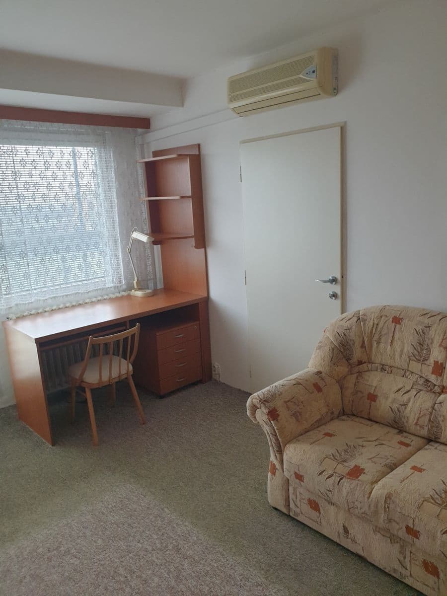 Prenájom bytu 1-izbový 36 m², Gen. Hrušky, Ostrava, Moravskoslezský kraj Prenájom bytu 1-izbový 36 m², Gen. Hrušky, Ostrava, Moravskoslezský kraj