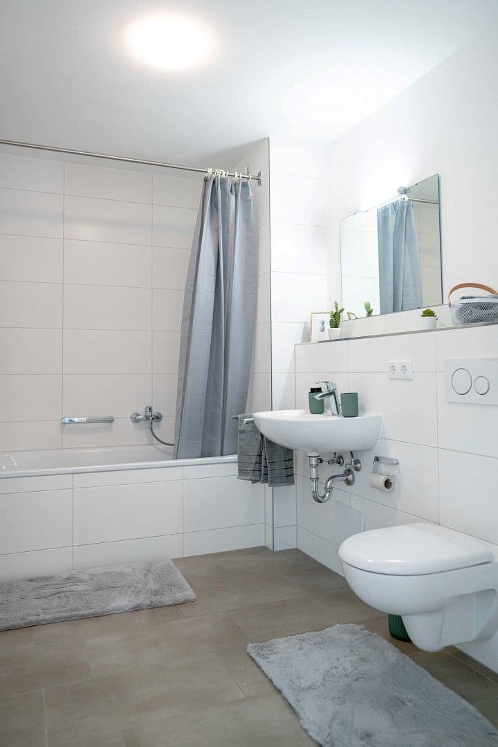 Prenájom bytu 2-izbový 55 m², Münchener Straße 29, Grafing, Bavorsko Prenájom bytu 2-izbový 55 m², Münchener Straße 29, Grafing, Bavorsko