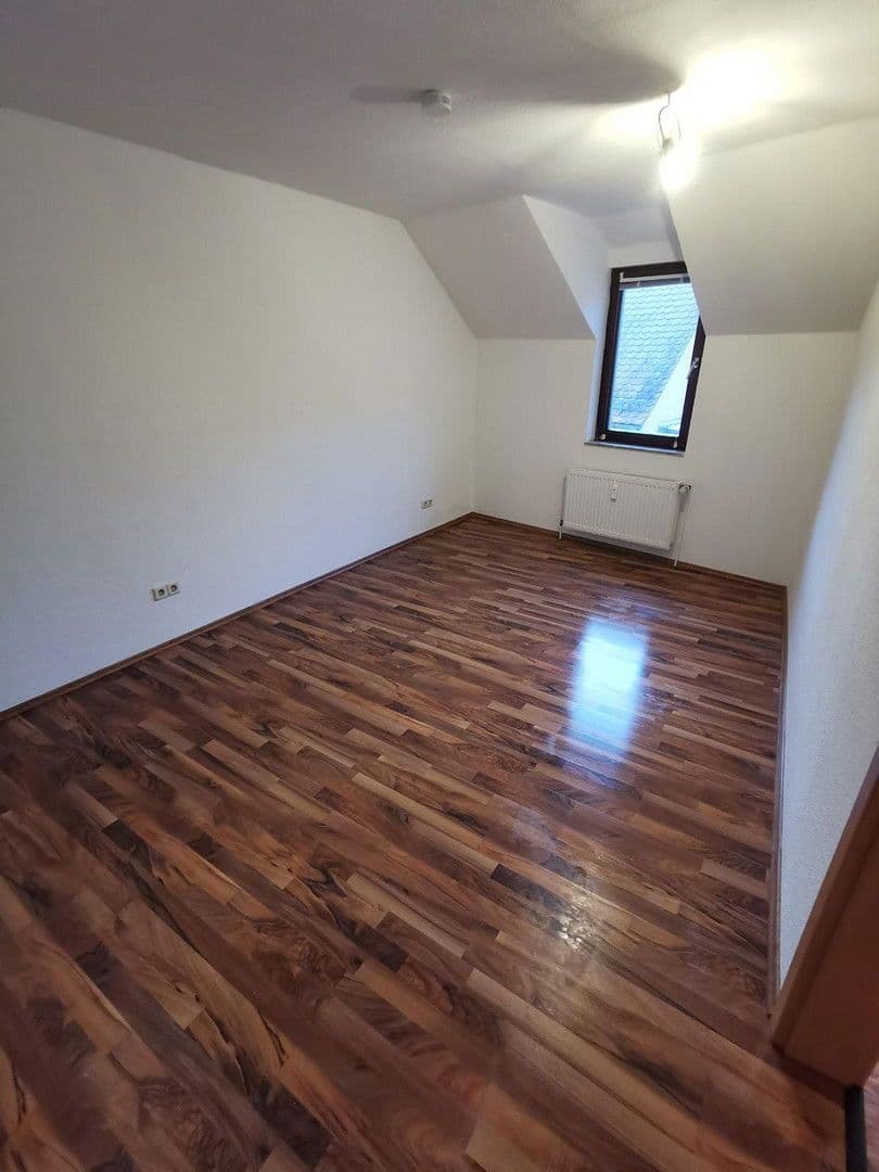 Prenájom bytu 3-izbový 92 m², Zandt 7, Lichtenau, Bavorsko Prenájom bytu 3-izbový 92 m², Zandt 7, Lichtenau, Bavorsko