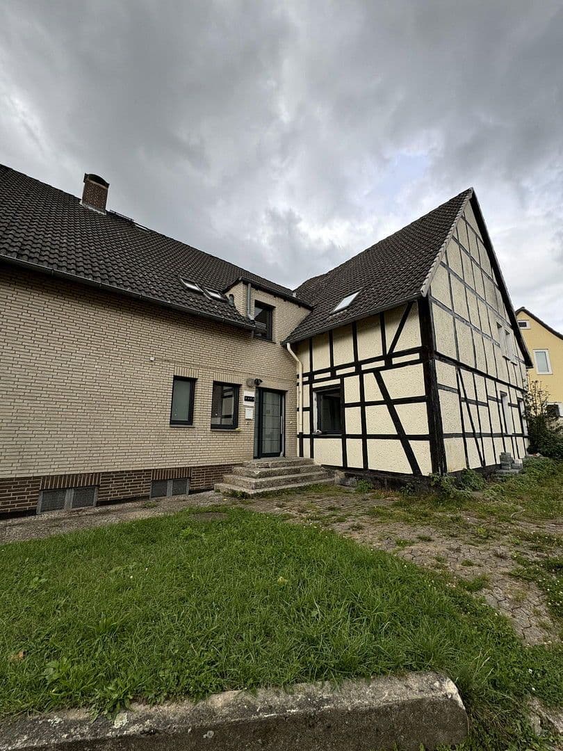 Predaj domu 485 m², pozemek 946 m², Steinhauerstr. 72, Springe, Dolné Sasko Predaj domu 485 m², pozemek 946 m², Steinhauerstr. 72, Springe, Dolné Sasko