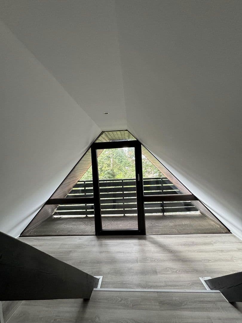 Predaj domu 485 m², pozemek 946 m², Steinhauerstr. 72, Springe, Dolné Sasko Predaj domu 485 m², pozemek 946 m², Steinhauerstr. 72, Springe, Dolné Sasko