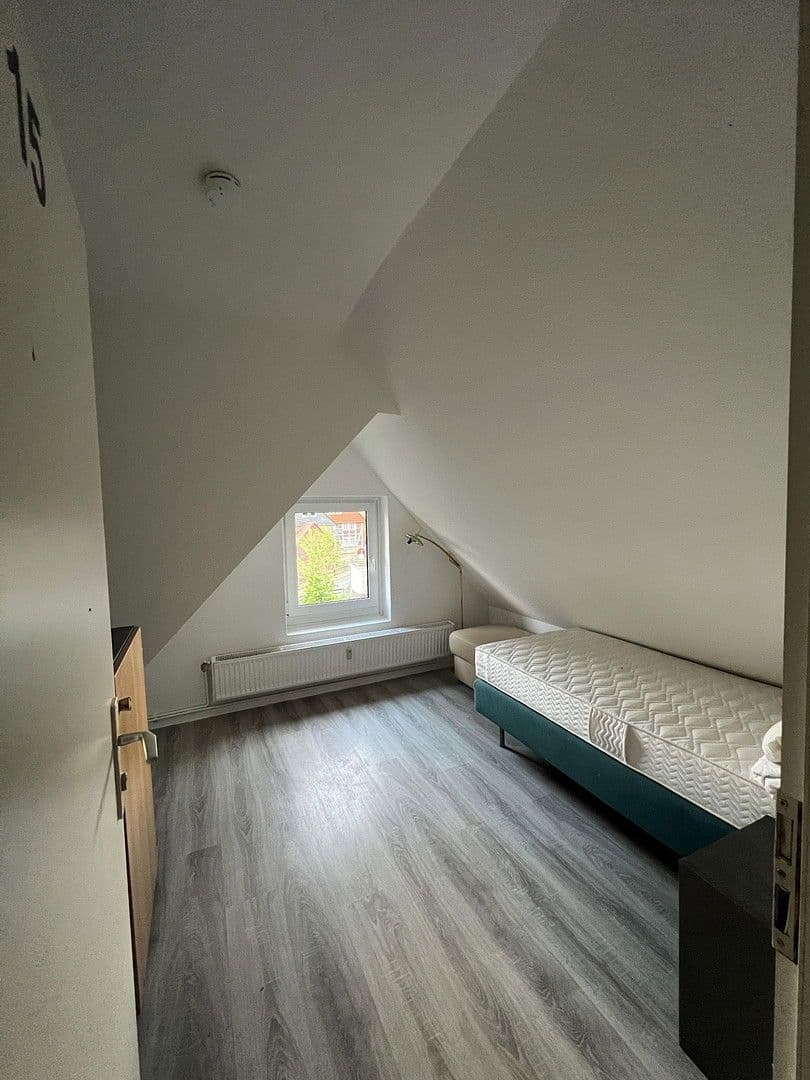 Predaj domu 485 m², pozemek 946 m², Steinhauerstr. 72, Springe, Dolné Sasko Predaj domu 485 m², pozemek 946 m², Steinhauerstr. 72, Springe, Dolné Sasko