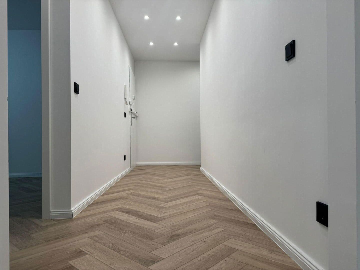 Predaj bytu 4-izbový 91 m², Neuss, Severné Porýnie - Westfálsko Predaj bytu 4-izbový 91 m², Neuss, Severné Porýnie - Westfálsko